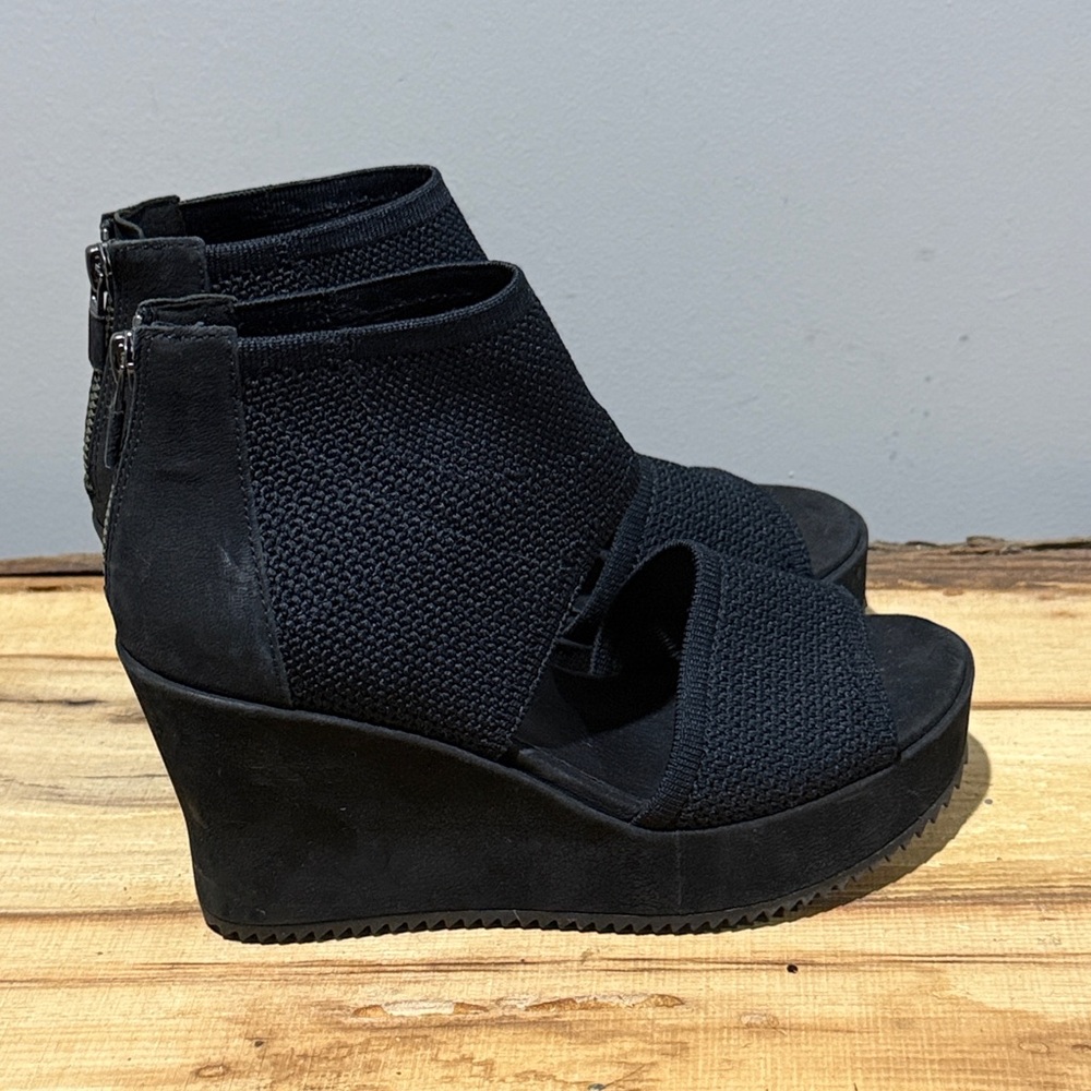 *NEW* EILEEN FISHER WOMEN'S LETO WEDGE SANDAL, BLACK, 5.5 B101 - Picture 11 of 14